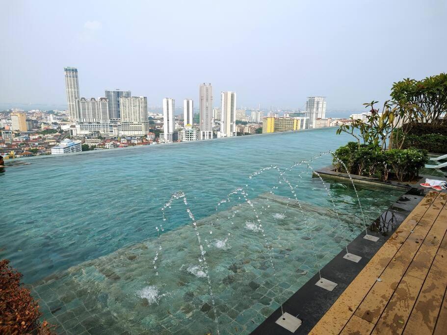 Infinity Pool 2Br Suite 7Pax @Beacon @Georgetown Exterior foto